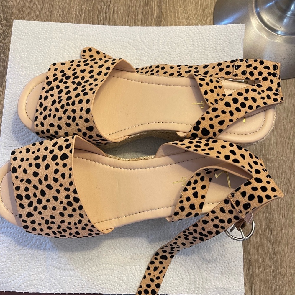 Elyse Tan &black Cheetah Print Platform Espadrille Women's Sandals| size 8
